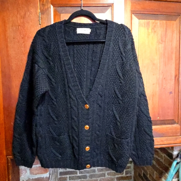 L.L. Bean Sweaters - L.L. Bean Black V-Neck Cable Knit Fisherman Cardigan - Medium
